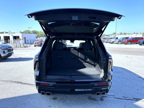 Used 2025 Chevrolet Traverse RS w/ LPO, Floor Liner Package image 23