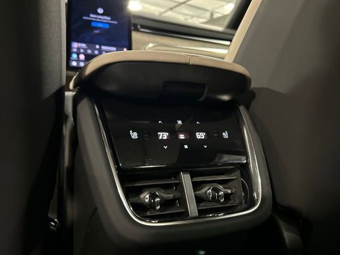 Certified 2025 Volvo EX90 Ultra image 23