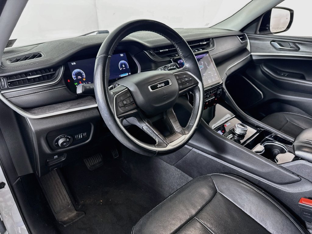 Used 2021 Jeep Grand Cherokee L Limited w/ Luxury Tech Group II AWD/4WD image 9