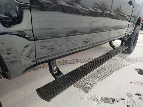 Used 2017 Ford F250 Lariat w/ Lariat Ultimate Package image 11