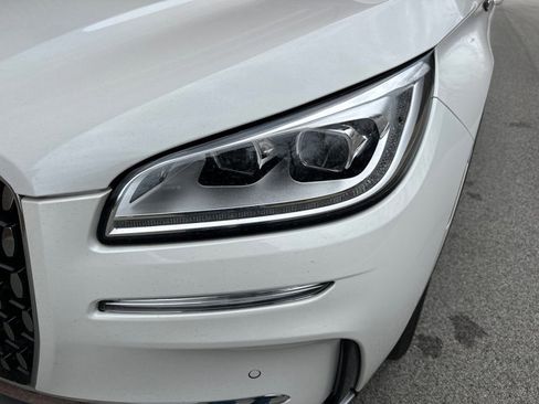 Used 2023 Lincoln Corsair Reserve w/ Equipment Group 201A image 10