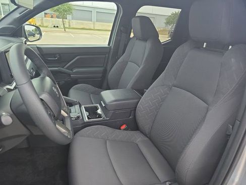 Certified 2025 Toyota Tacoma SR5 image 13