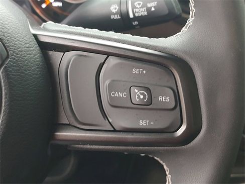 Certified 2023 Jeep Gladiator Sport S image 23