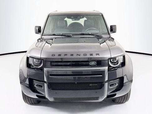 Used 2023 Land Rover Defender 110 X-Dynamic SE AWD/4WD image 2