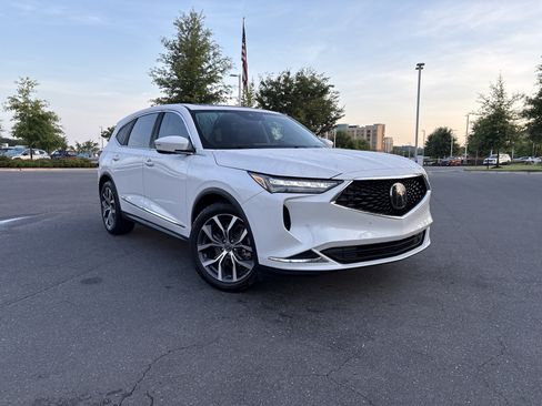 Used 2023 Acura MDX FWD w/ Technology Package image 2