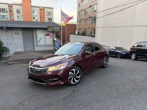 Used 2016 Honda Accord EX-L image 1