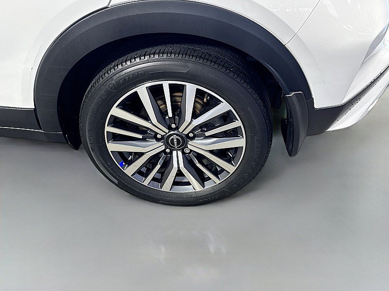 Used 2024 Nissan Kicks SV FWD image 28