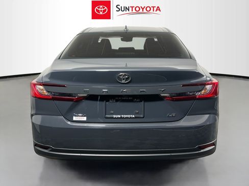 Used 2025 Toyota Camry LE FWD image 5