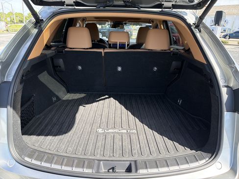 Used 2022 Lexus NX 350h AWD image 5