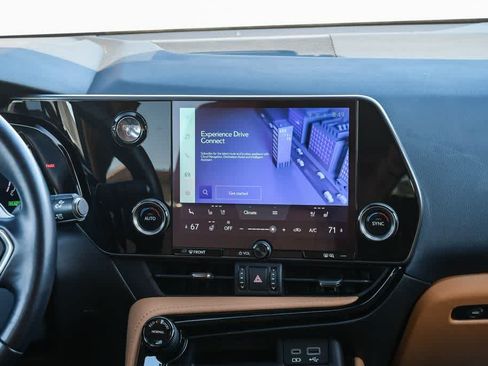 Used 2024 Lexus NX 350h AWD image 14