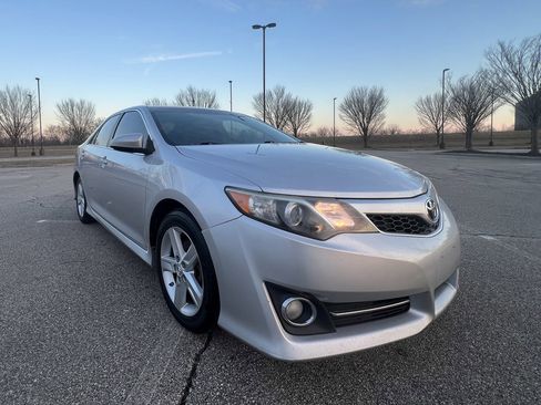 Used 2013 Toyota Camry SE w/ Convenience Pkg image 7