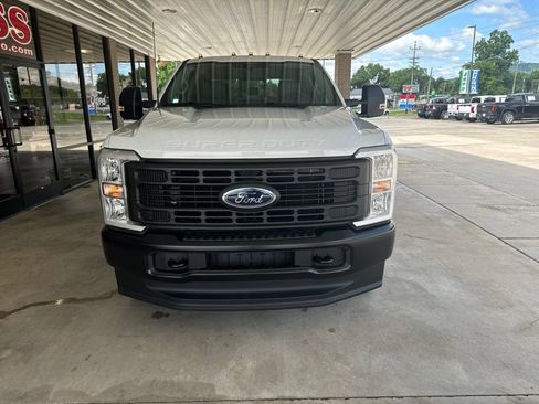 Used 2025 Ford F350 XL w/ XL Driver Assist Package AWD/4WD image 2