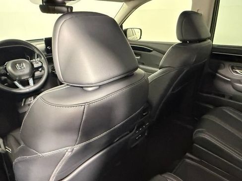 Used 2024 Honda Pilot EX-L image 35