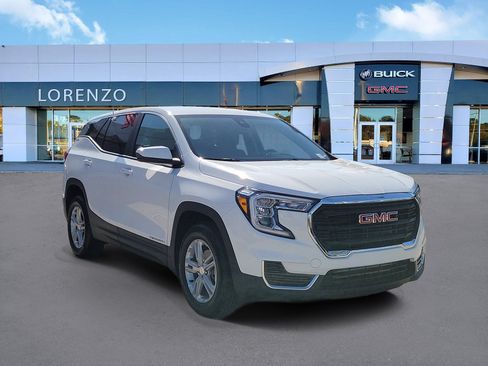 Used 2023 GMC Terrain SLE FWD image 3