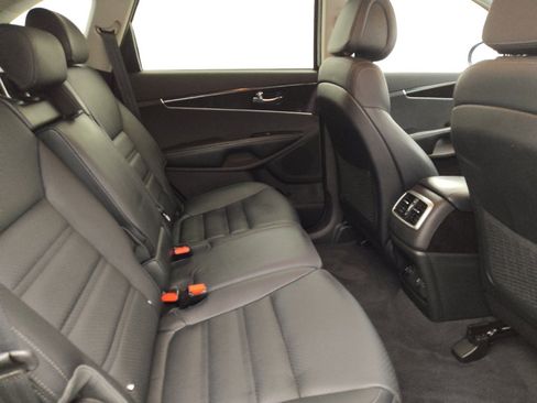 Used 2016 Kia Sorento EX FWD image 19