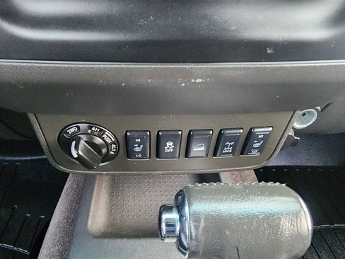 Used 2015 Nissan Xterra PRO-4X w/ Pro-4x Leather Package image 40