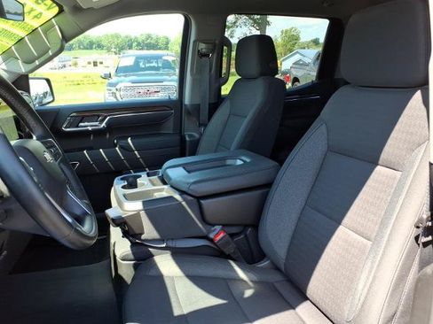Used 2024 Chevrolet Silverado 1500 LT AWD/4WD image 13