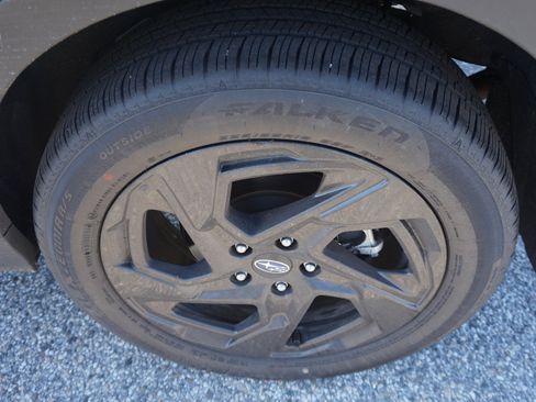 Used 2025 Subaru Crosstrek 2.5i Sport image 9