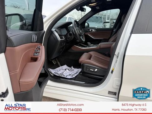 Used 2021 BMW X5 xDrive40i w/ M Sport Package AWD/4WD image 6