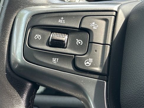 Used 2022 Chevrolet Silverado 1500 LT AWD/4WD image 38