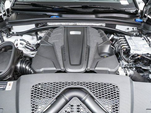 New 2026 Porsche Macan S AWD/4WD image 35