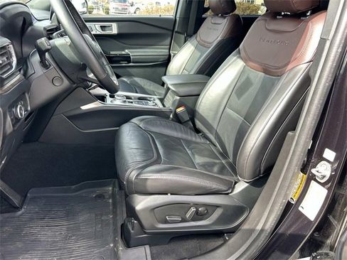 Used 2023 Ford Explorer Platinum w/ Class IV Trailer Tow Package image 33