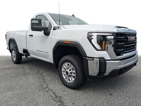 Used 2024 GMC Sierra 2500 Pro w/ Convenience Package image 2
