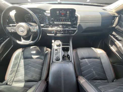 Used 2023 Nissan Pathfinder Platinum w/ Cargo Package AWD/4WD image 20