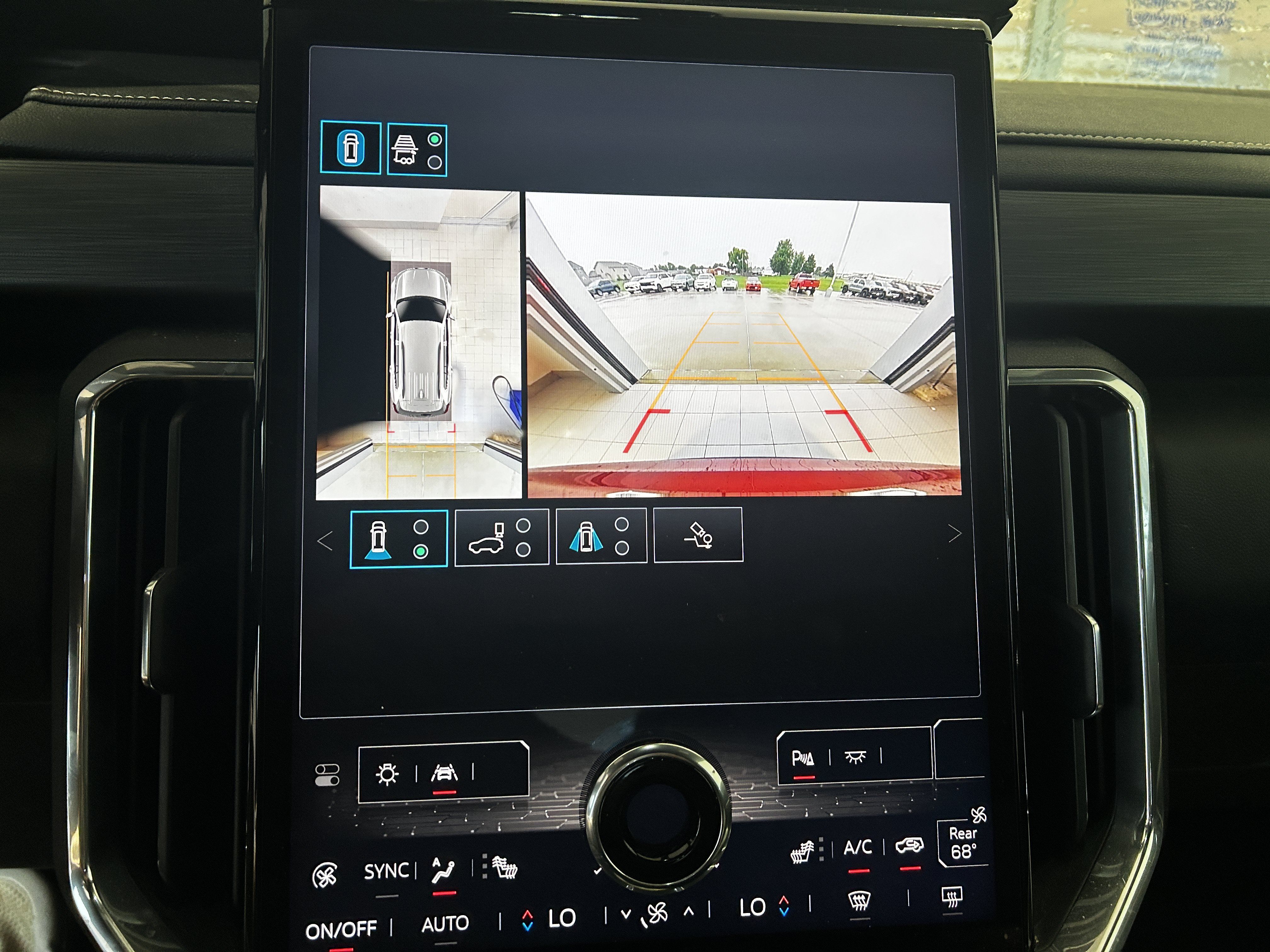 Used 2024 GMC Acadia Elevation w/ Luxury Package FWD image 15