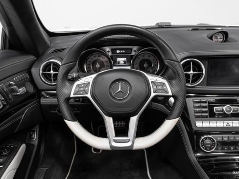 Used 2015 Mercedes-Benz SL 550 SL 550 image 38