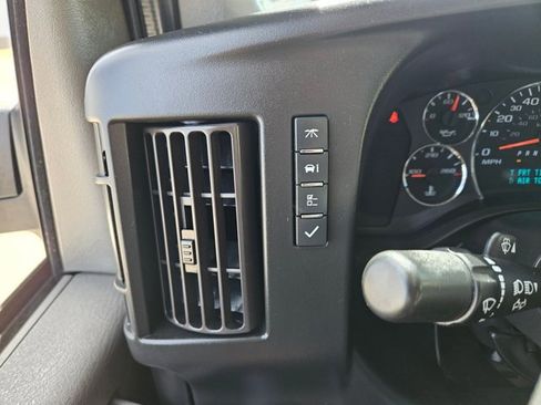 Used 2023 GMC Savana 2500 w/ Driver Convenience Package image 19