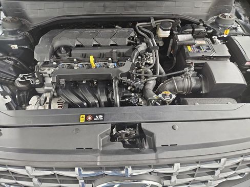 Used 2024 Hyundai Venue SEL image 22