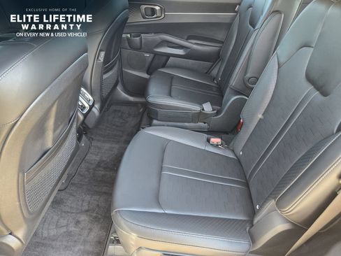 Used 2026 Kia Sorento EX w/ EX Premium Package FWD image 26