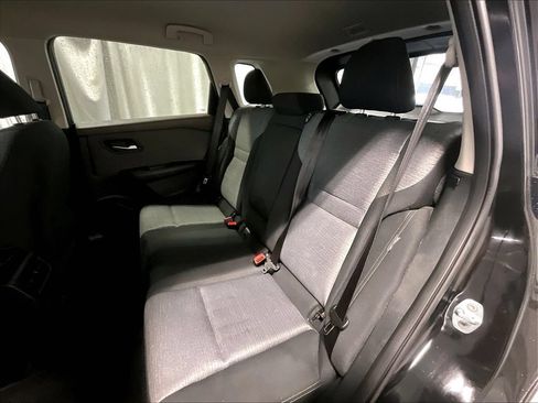 Used 2023 Nissan Rogue SV AWD/4WD image 15