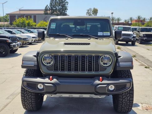 New 2026 Jeep Gladiator Mojave AWD/4WD image 2