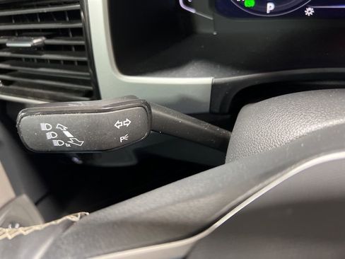 Used 2023 Volkswagen Atlas Cross Sport SE w/ Panoramic Sunroof Package image 40