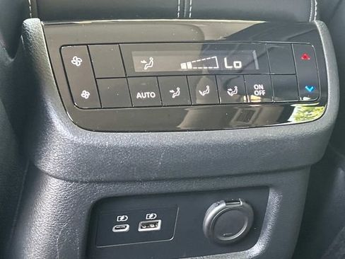 Used 2024 INFINITI QX60 Luxe w/ Performance Audio Package AWD/4WD image 24