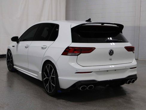 Used 2023 Volkswagen Golf R image 3