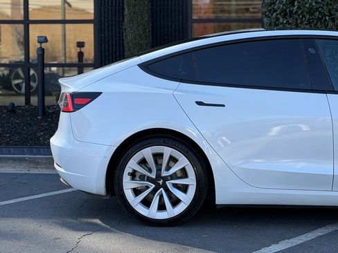 Used 2022 Tesla Model 3 Long Range image 22