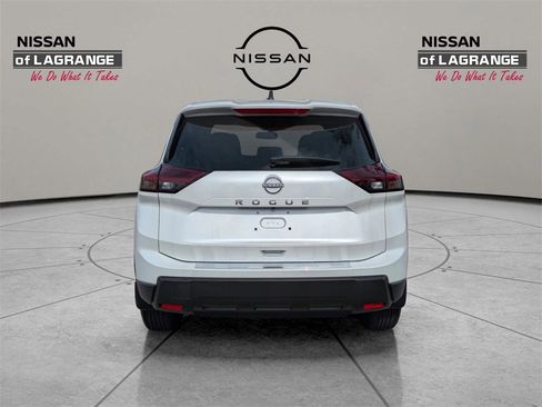 New 2026 Nissan Rogue SV image 6