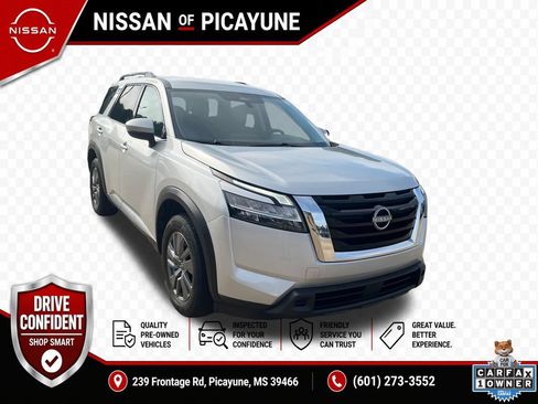 Used 2025 Nissan Pathfinder SV AWD/4WD image 8