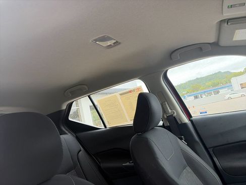 Used 2024 Nissan Kicks SV FWD image 18