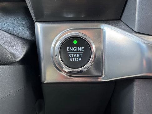 Used 2023 Ford F150 Lariat w/ Equipment Group 502A High image 27