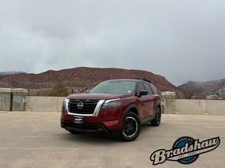 Used 2024 Nissan Pathfinder Rock Creek video 1