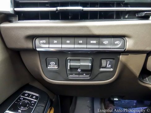 New 2026 Cadillac Escalade Luxury w/ Touring Package image 19