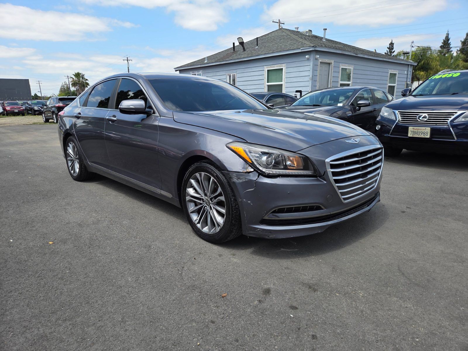 Used 2015 Hyundai Genesis 3.8 RWD image 5