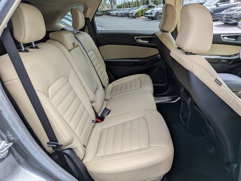 Used 2021 Ford Edge SEL AWD/4WD image 18