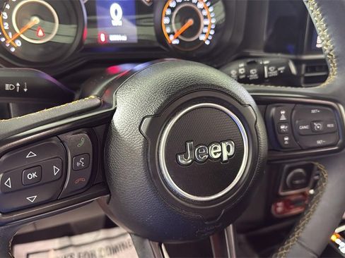Used 2024 Jeep Wrangler Willys image 24