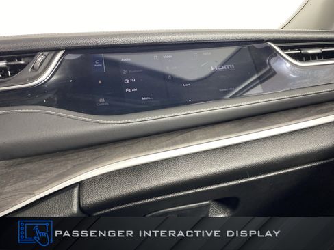 Used 2023 Jeep Grand Cherokee 4WD 4xe image 33