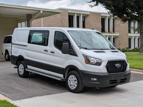 Used 2025 Ford Transit 250 Low Roof w/ Exterior Upgrade Package RWD image 8